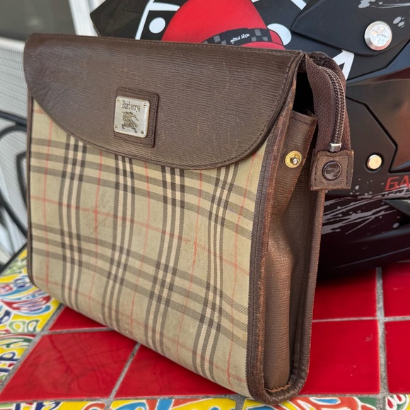 Burberrys Checkered large vintage clutch - Picture 3 of 6